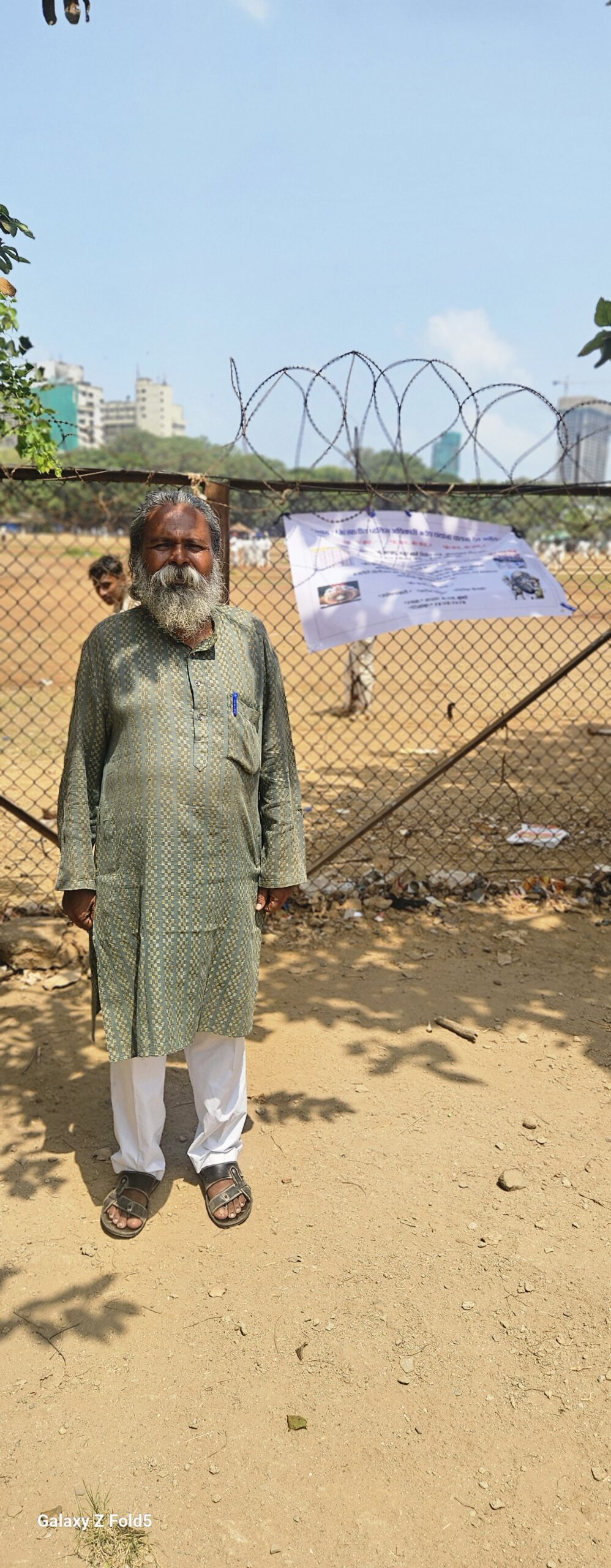 महात्मा फुले मागासवर्ग महामंडळ में भ्रष्टाचार की जांच की मांग को लेकर तीन साल से जारी उपोषण — दलित समाजसेवक मधुकर रगडे का सरकार को भावुक निवेदन